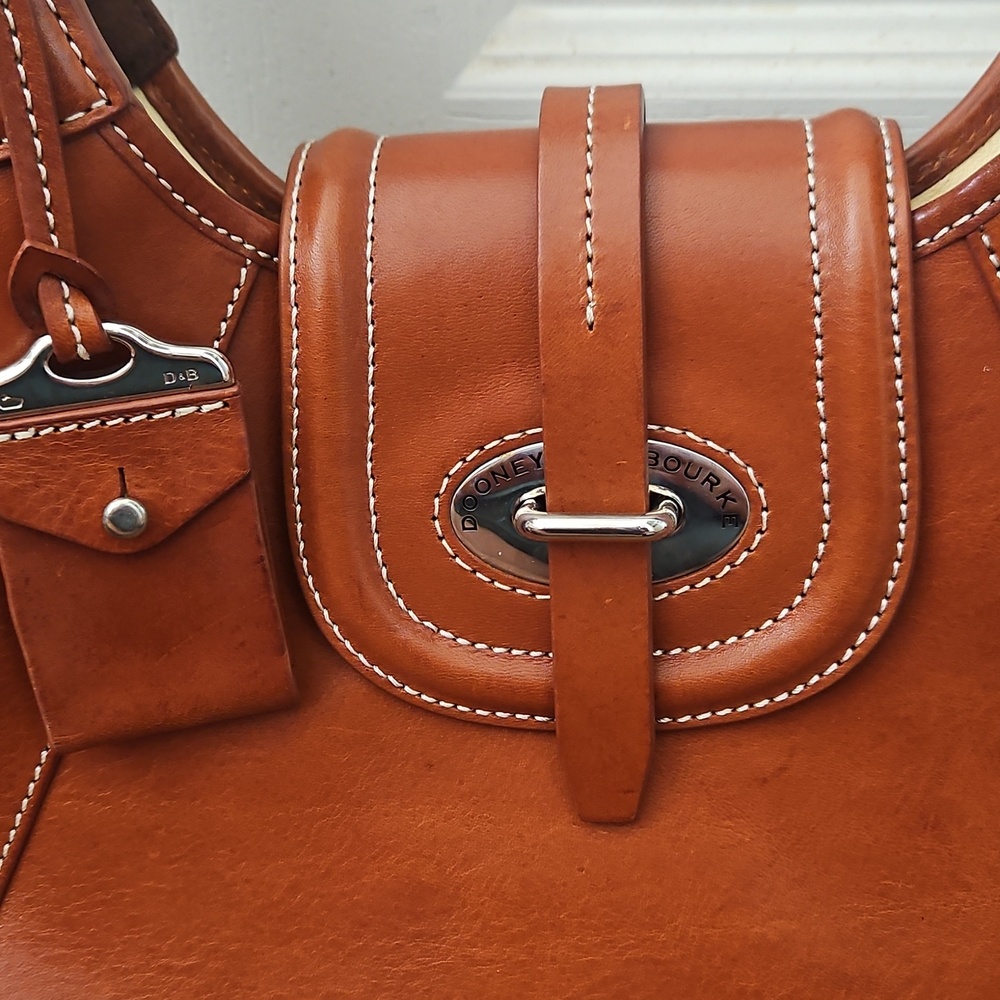 Dooney & Bourke Florentine Tan Leather Hobo Bag NWOT - Picture 3 of 5